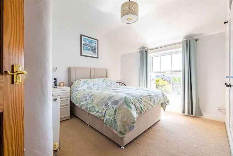 3 Bed Detached House For Sale