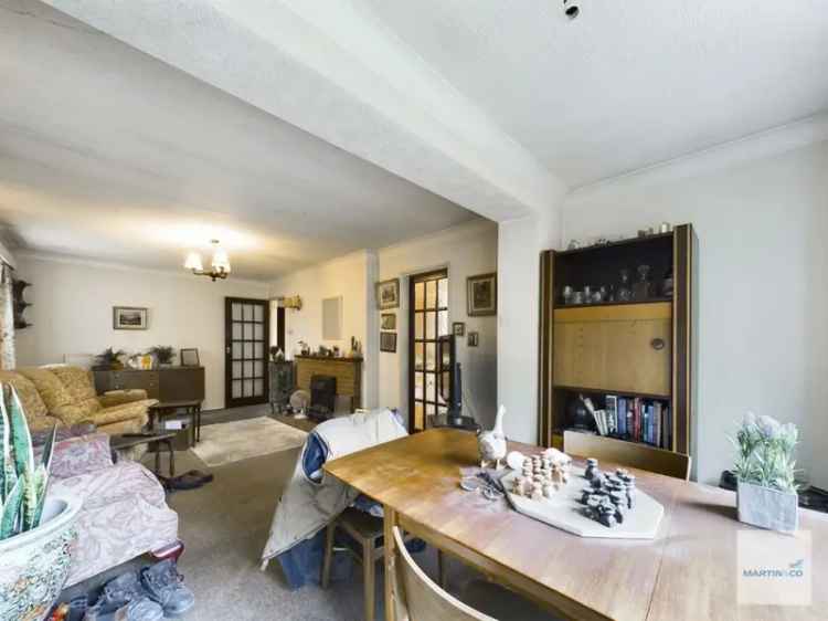 2 Bedroom Bungalow For Sale Extended Generous Plot