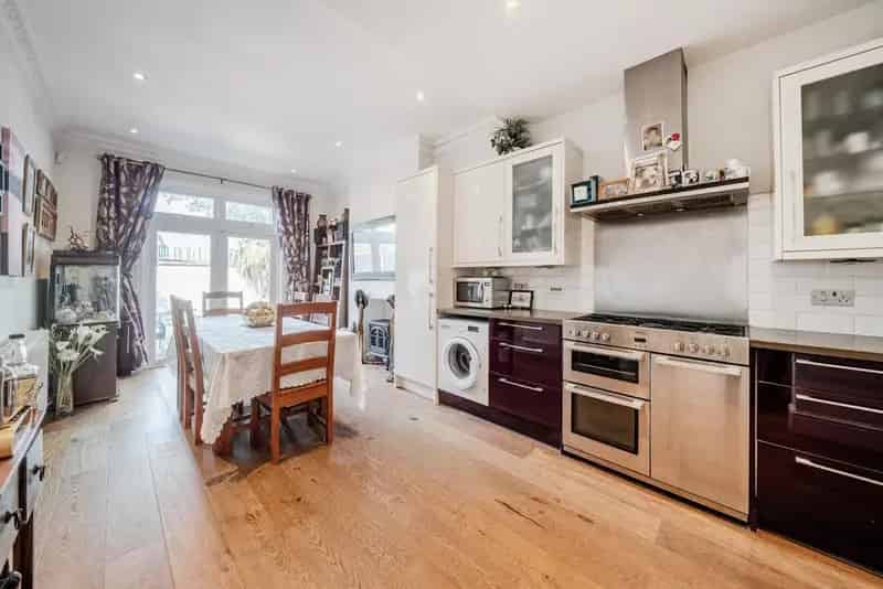 Five Bedroom Victorian Mid-Terraced Home