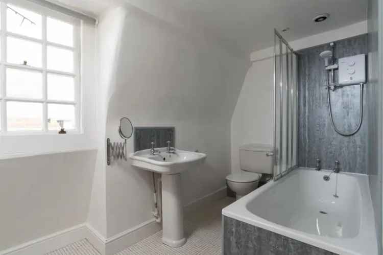 2 Bedroom Maisonette for Sale in Bath