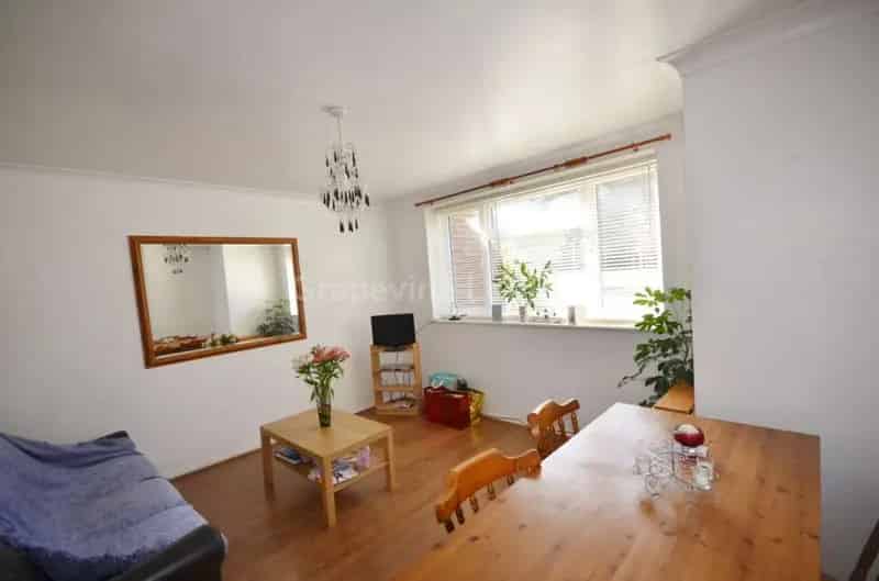 2 Bedroom Apartment Near Balham Station