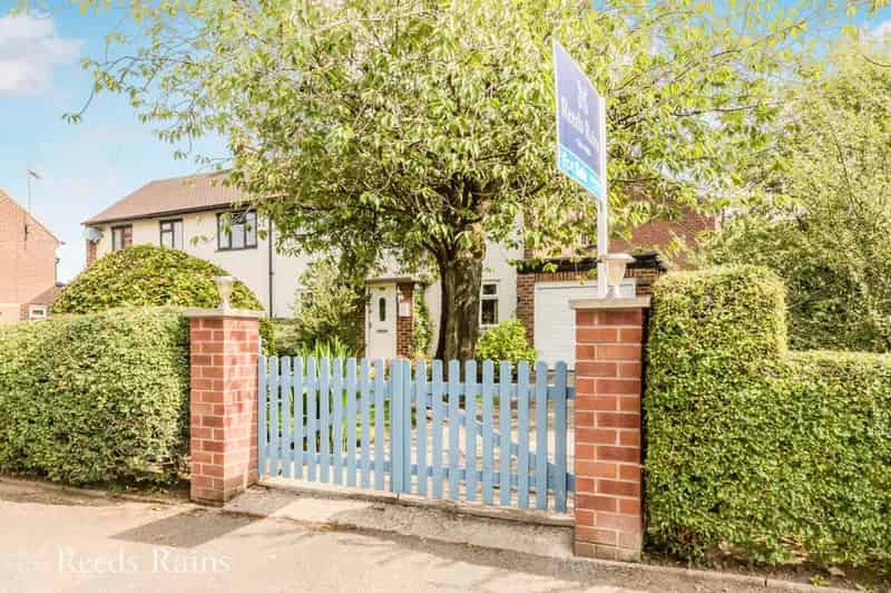 2 Bedroom Semi Detached House Sutton Cheshire