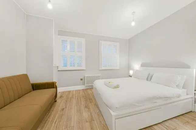 Flat to Rent Richards Place London SW3