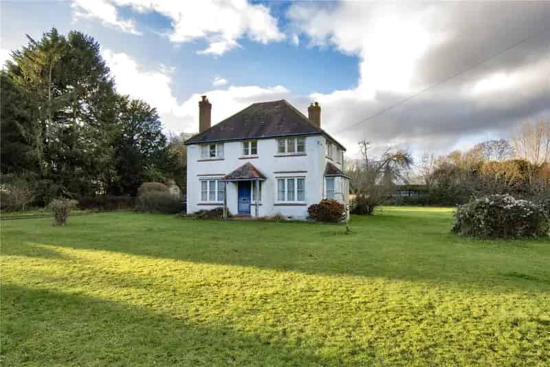 3 Bedroom Detached House Redevelopment Opportunity 388 Acres