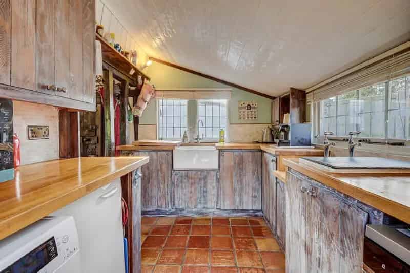 3 Bedroom Detached Cottage for Sale Surrey Lane Tiptree
