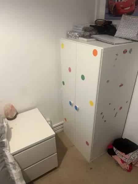 Big 2 Bedroom Flat Near Station Schools and Town Centre