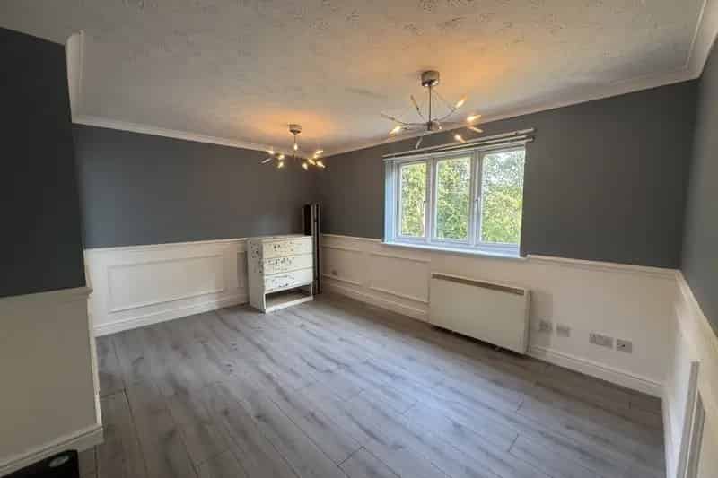 Flat For Rent , Aylesbury, England
