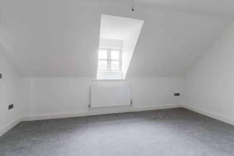 3 Bed Detached House for Sale in Bozeat
