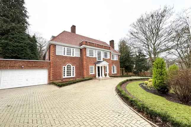 Detached house to rent in Ingram Avenue, Hampstead Garden Suburb, London NW11