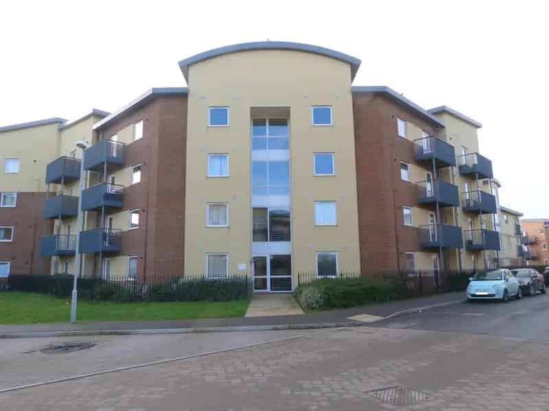 2 Bedroom Ground Floor Apartment to Rent