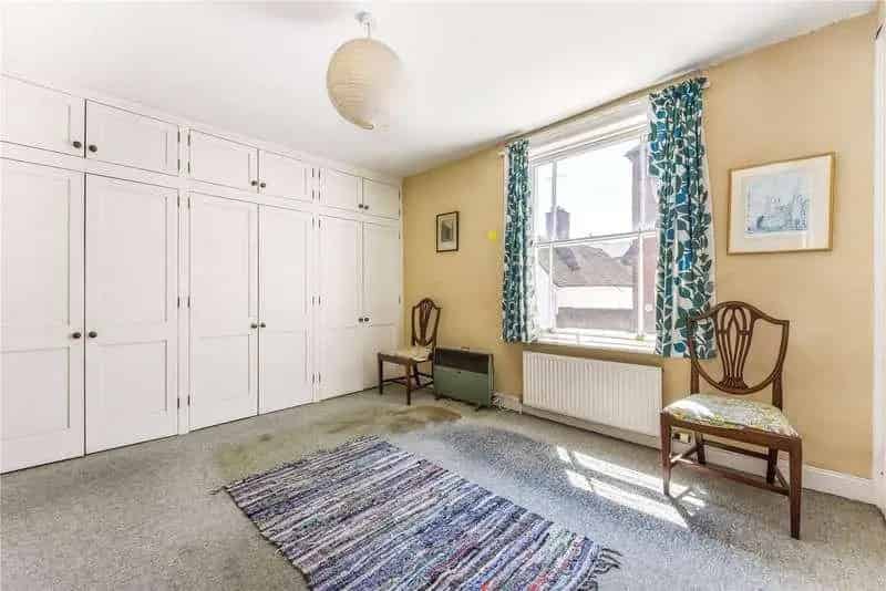 6 Bed Grade II Listed Georgian Townhouse Chichester