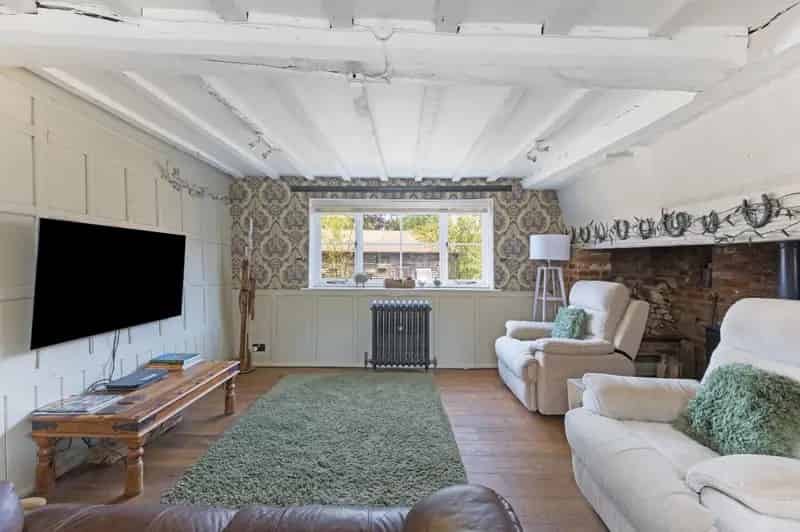 4 Bedroom Detached Farmhouse for Sale