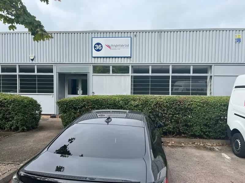 Mid Terrace Industrial Warehouse Unit Near A5 Junction