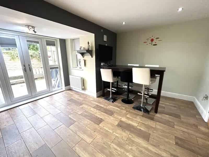 4 Bedroom Townhouse for Sale Birkenshaw