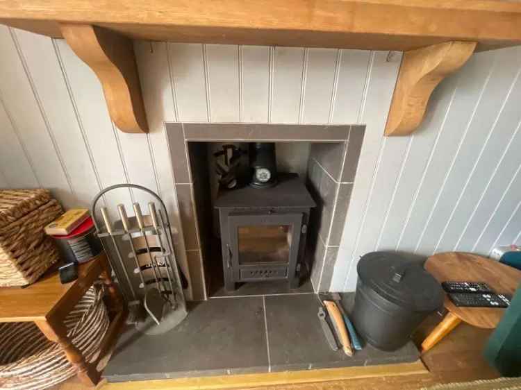 2 Bed Cottage For Sale Near Town