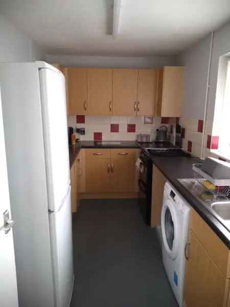 2-Bed Flat Swap Maidstone - Coastal Rural Preferred