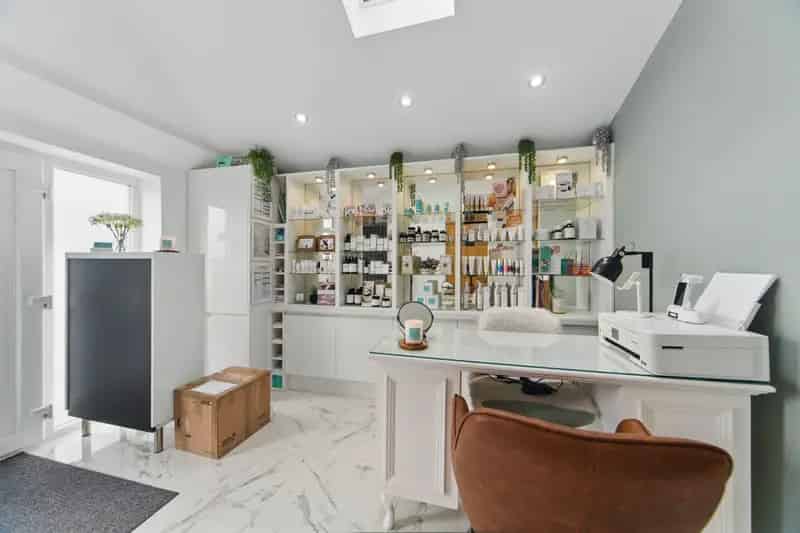 4 Bedroom Detached House to Rent