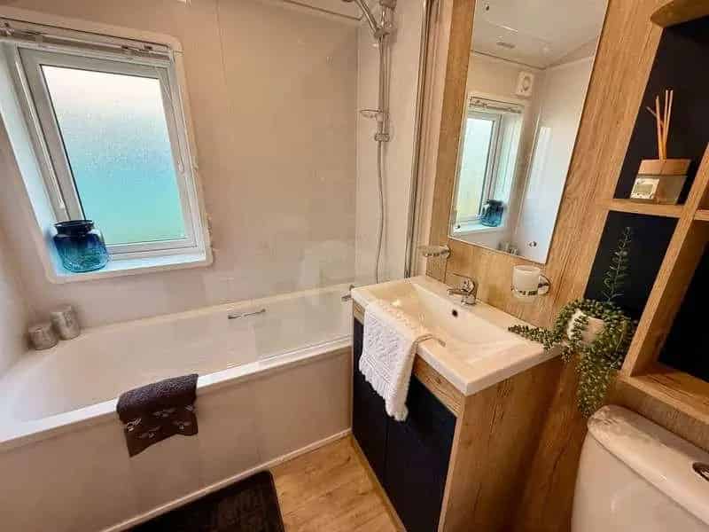 2 Bed New-Build Lodge with Stunning Countryside Views