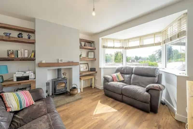 3 Bed Semi-Detached House For Sale