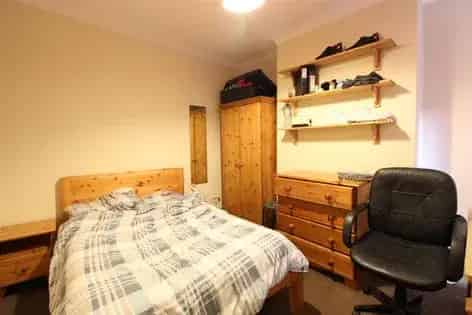 6 rooms house of 53 m² in Southampton