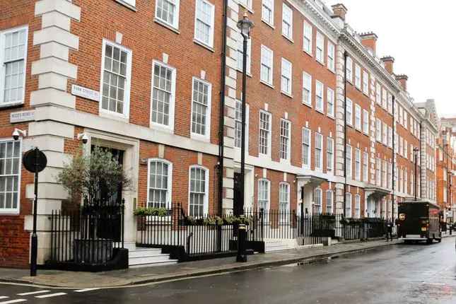 Flat to rent in Park Street, Mayfair, London W1K