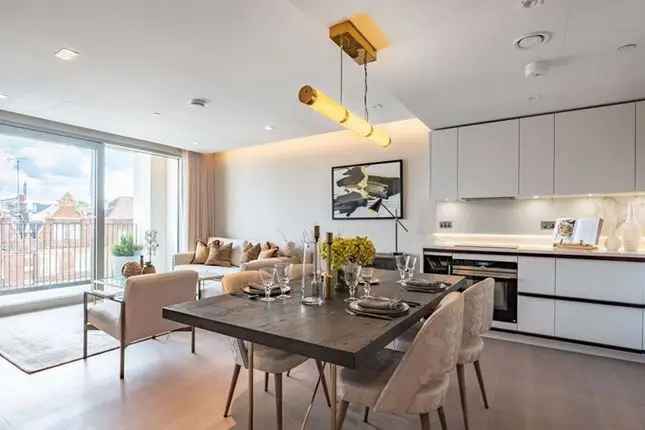 Flat for sale in Edgware Road, London W2