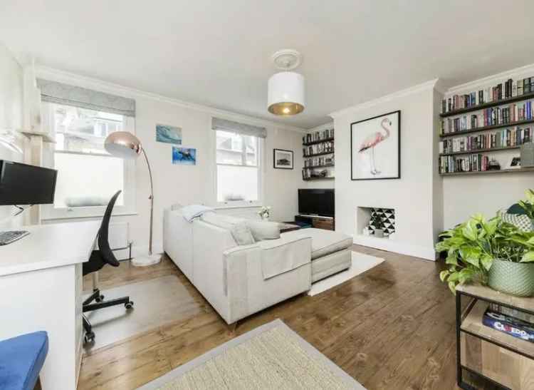 Refurbished 2-Bed Maisonette near Brockwell Park