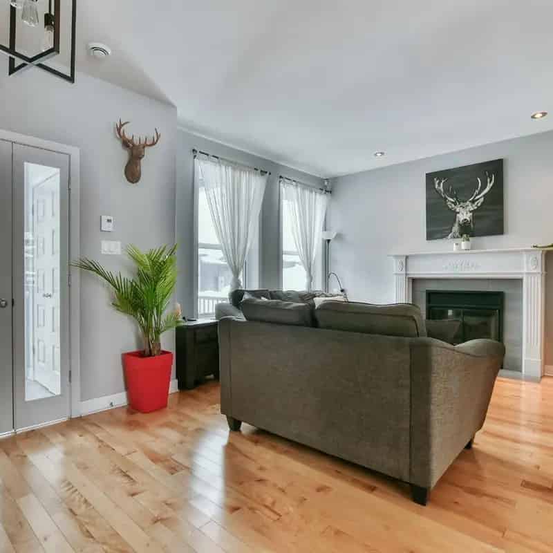 House for Sale: Exceptional Comfort and Features
