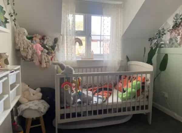 2 Bed Maisonette Near Schools Shops and Bus Routes Pets Allowed