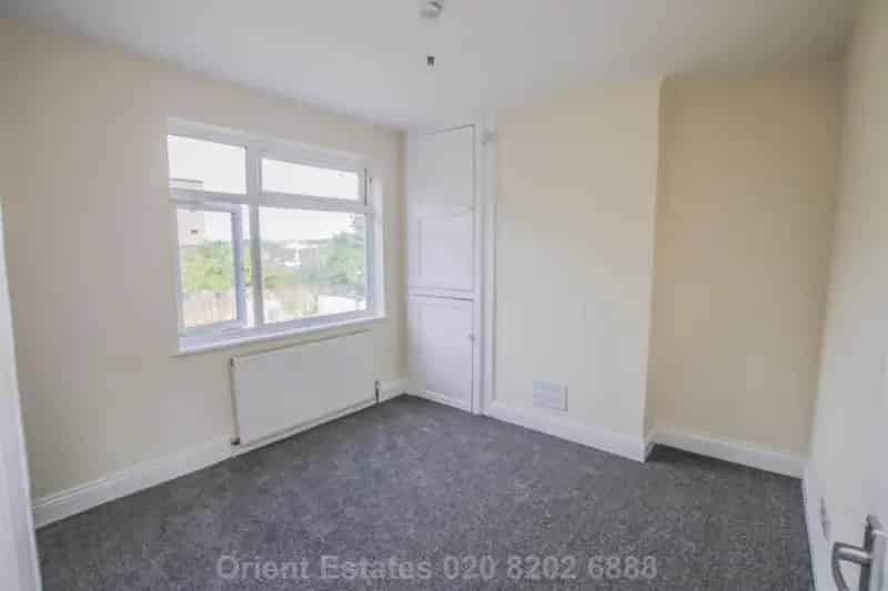 3 Bedroom Terraced House to Rent Near Hendon