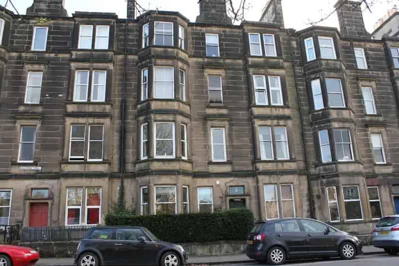 2 Bedroom Flat to Rent in Edinburgh