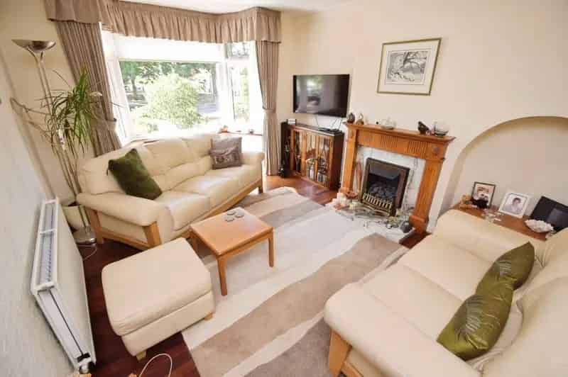 3 Bedroom Semi Detached House for Sale Eastern Green Coventry