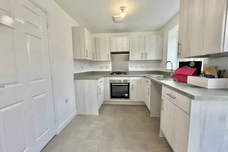 3 Bed Detached House New Ollerton NG22 Zero Deposit Available