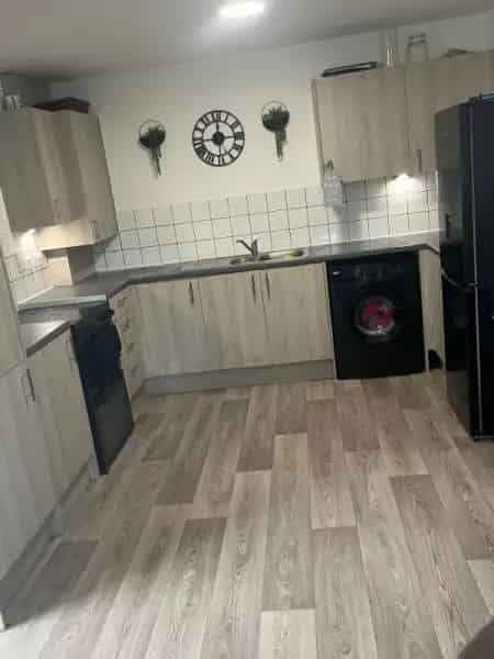 New 2nd Floor Flat with Large Wrap Around Balcony