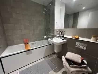 174 m² 1-Bedroom Flat Birmingham - Modern Amenities & Zero Deposit