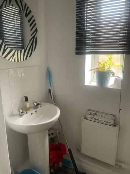 Large 3 Bedroom House Near Blackpool and Preston