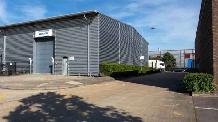 Industrial For Rent in Slough, England