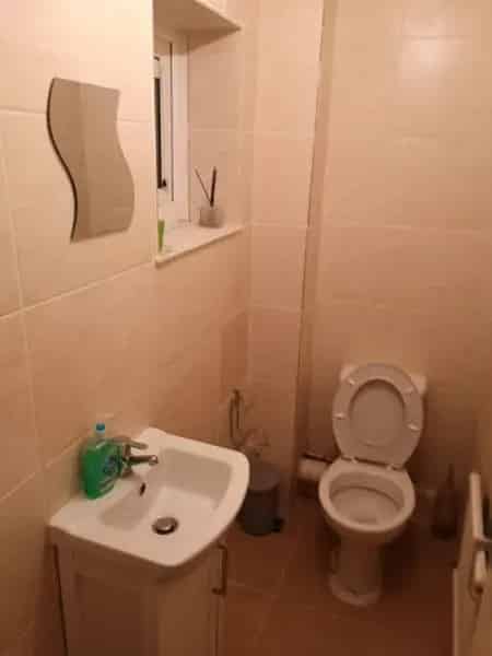 3 Bedroom House with Garden and Parking