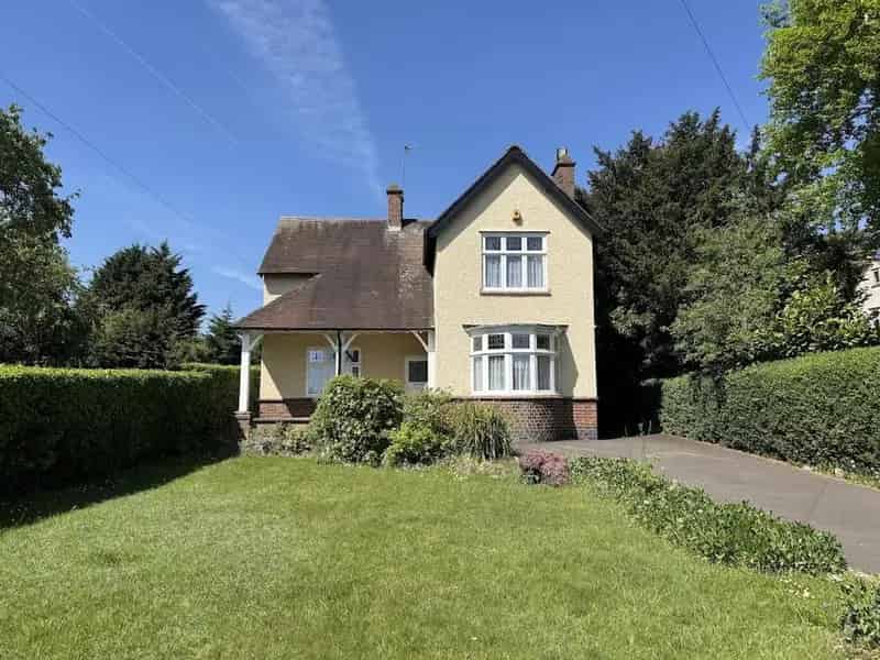 3 Bedroom Detached House for Sale