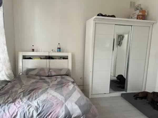 STUDIO Flat near Earl's Court Station - Separate Kitchen & Bathroom