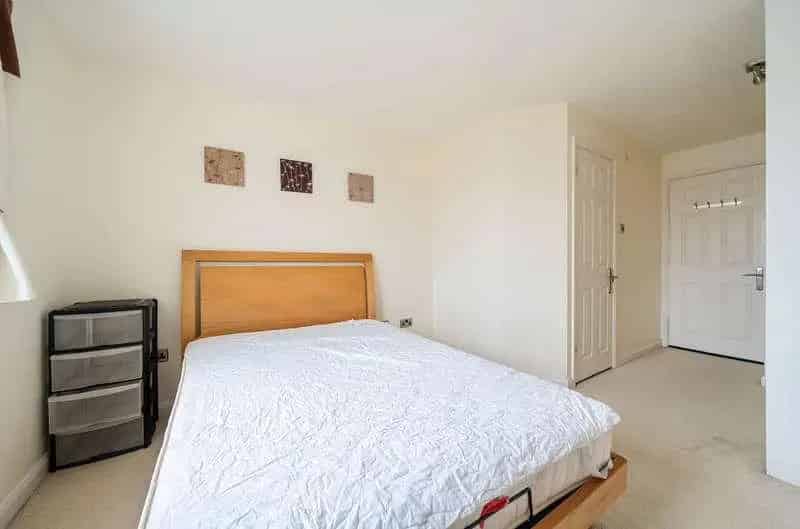 2 Bed Flat for Sale in Brighton Marina