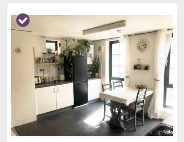 Flat For Rent in Exeter, England