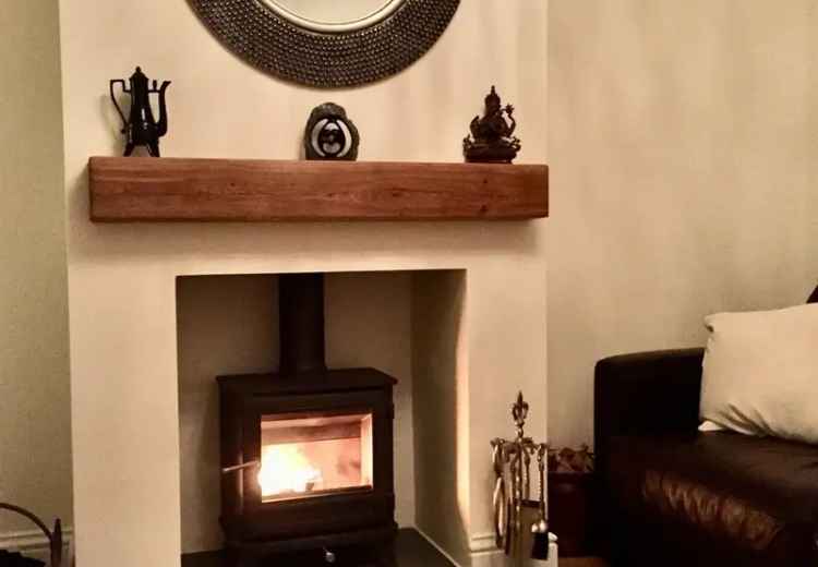 Victorian Detached House with Garden Refurbished High Standard