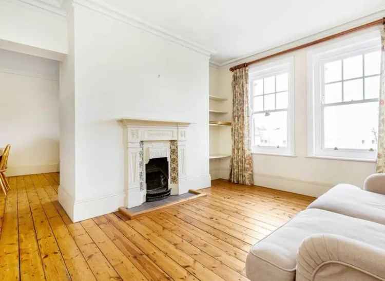 Brixton 2 Bed 2 Bath Victorian Apartment with Roof Terrace