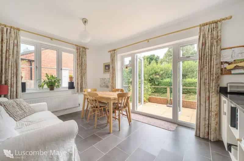 4 Bed Detached House for Sale