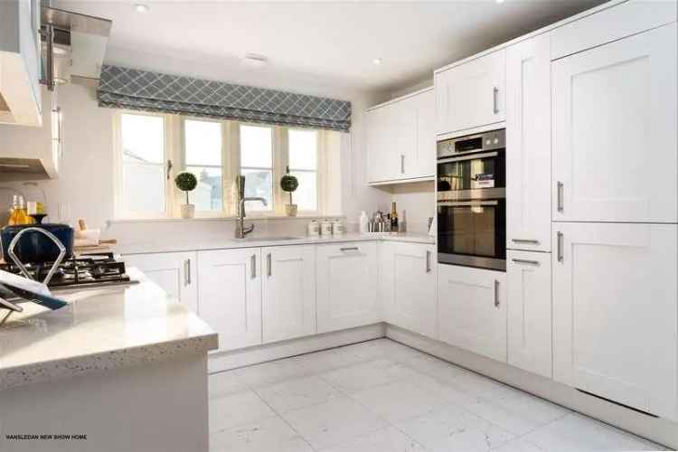4 Bed 3 Bath Semi-Detached House for Sale