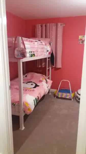 Spacious 2 Bed House with Garden Access