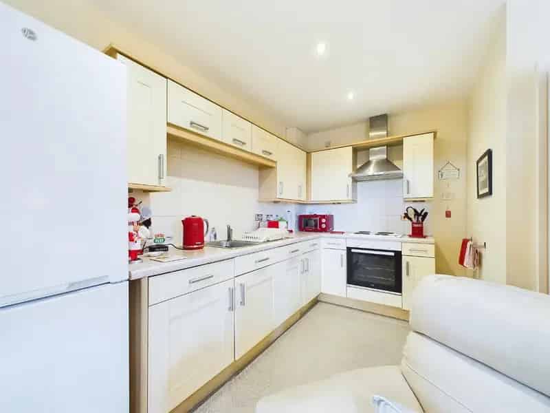2 Bedroom Ground Floor Apartment for Sale in Eldwick