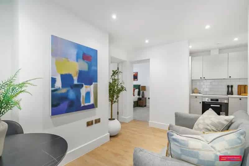 2 Double Bedroom Apartment Marylebone Quarter Modern Open Plan Kitchen