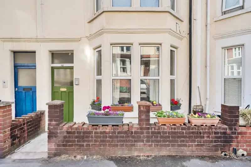 1 Bedroom Garden Flat to Rent Near Wapping Wharf